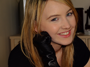 katie-Girl-leather-gloves