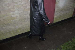 girl-in-leather-jacket-long-leather-boots-on-phone